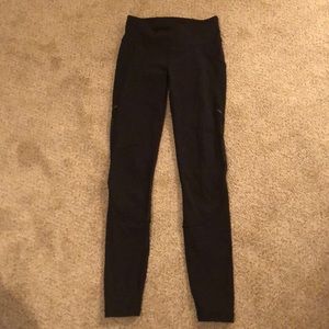 Black lululemon leggings